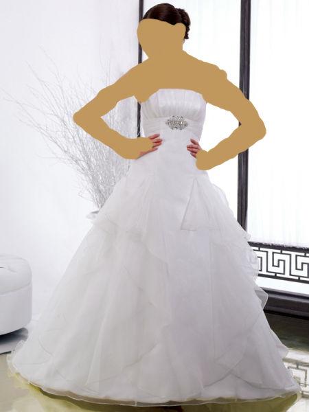 لعروس خريف 2012عروس المصمم اللبناني جورج حبيقة لايفوتكم ارقى الفساتين